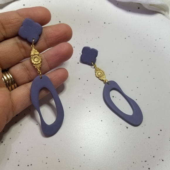 Handcrafted polymer clay earrings - Picture 3 of 3